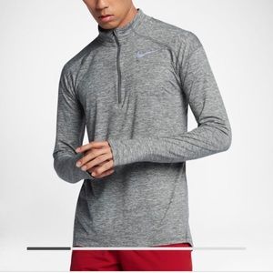 Nike dri fit pullover - medium